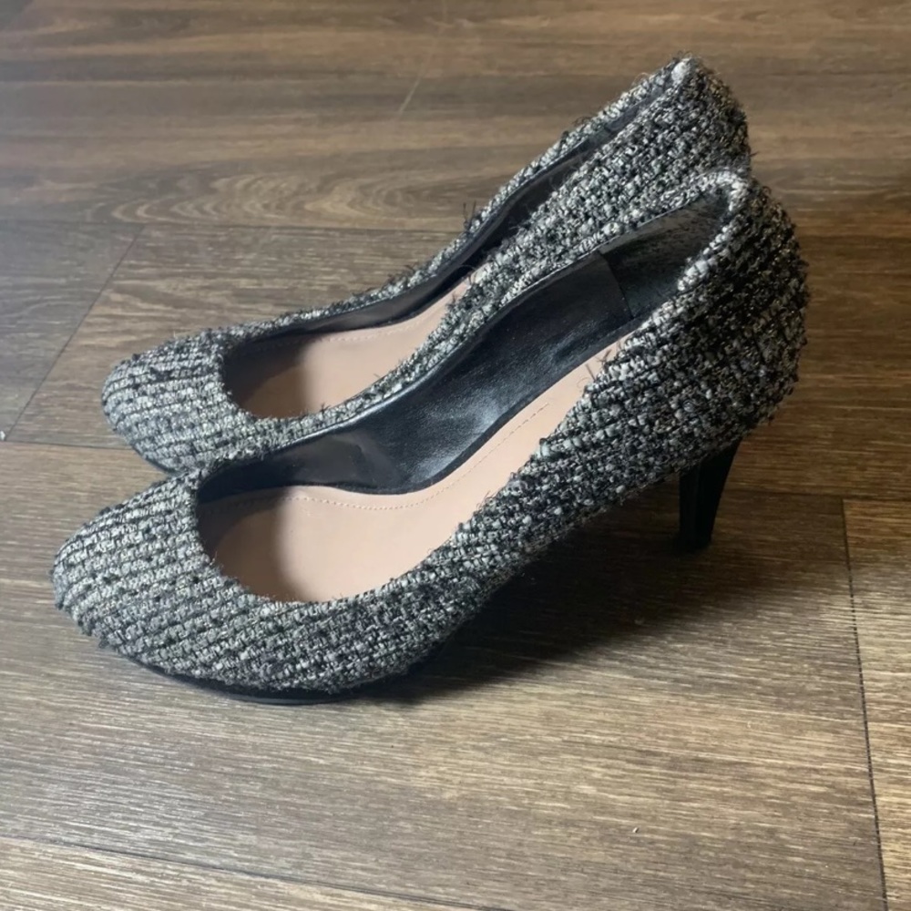 Vince camuto women shoe size 9